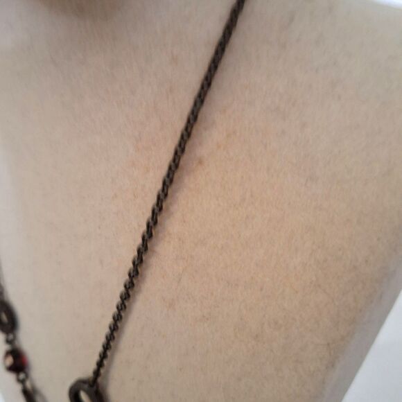 Women's Necklace Red Glass Victorian Style Whimsigoth Gunmetal Y-Drop Vampire - Picture 6 of 11